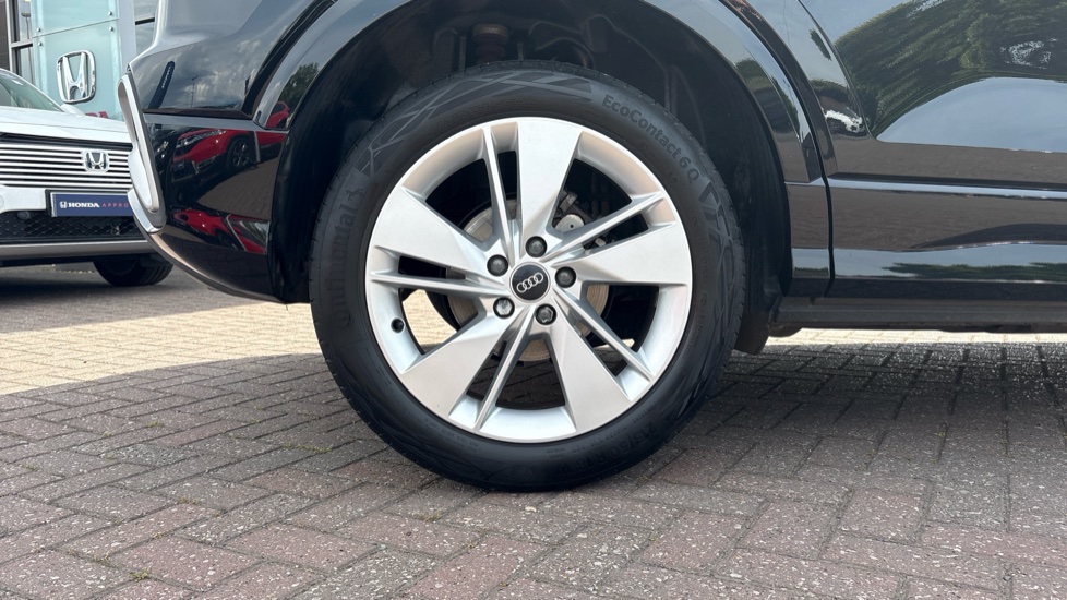Audi Q2 35 TFSI S Line 5dr S Tronic Petrol Estate - Image 7
