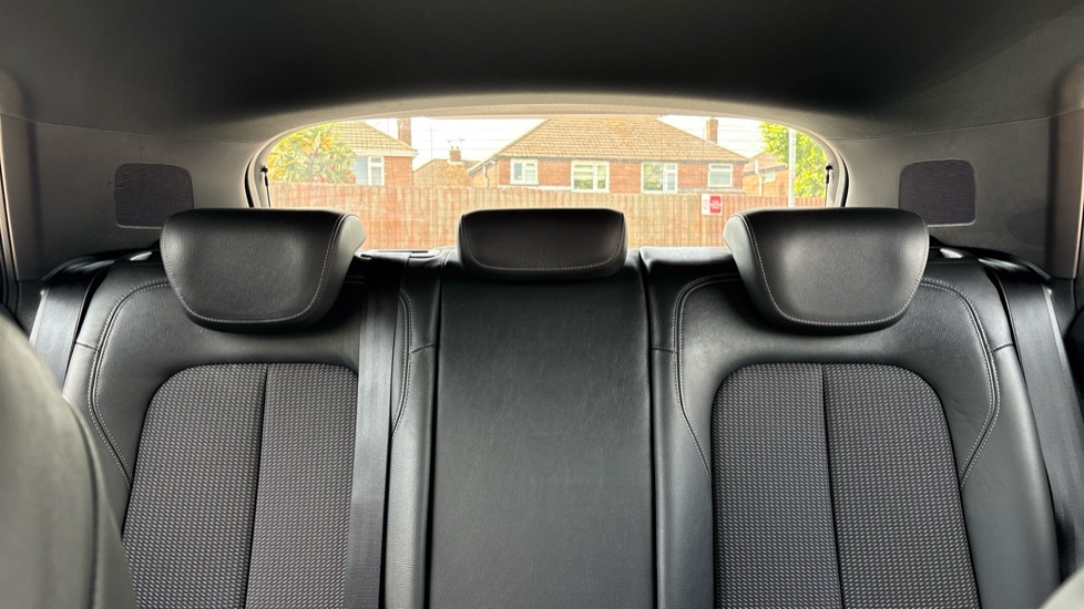 Audi Q2 35 TFSI S Line 5dr S Tronic Petrol Estate - Image 15