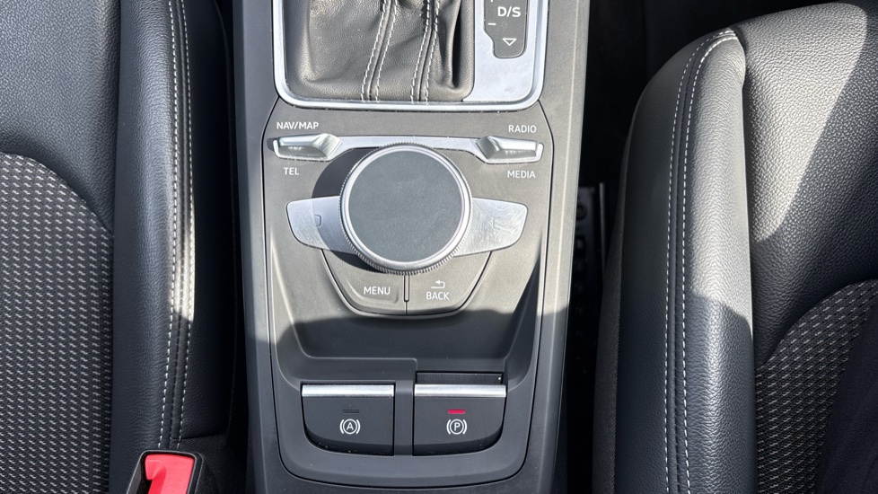 Audi Q2 35 TFSI S Line 5dr S Tronic Petrol Estate - Image 36