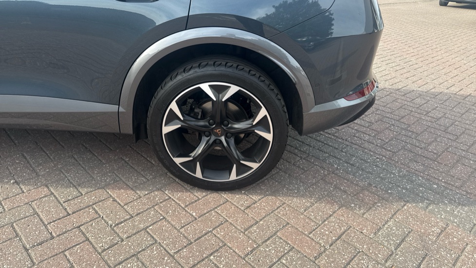 CUPRA Formentor 1.5 TSI 150 V2 5dr DSG Petrol Estate - Image 24
