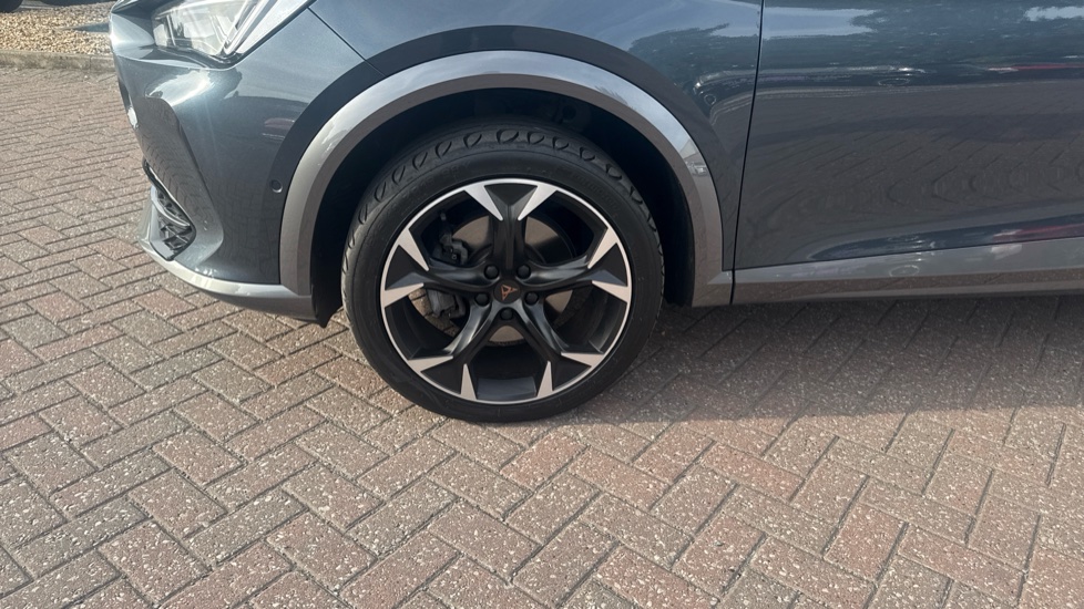 CUPRA Formentor 1.5 TSI 150 V2 5dr DSG Petrol Estate - Image 25
