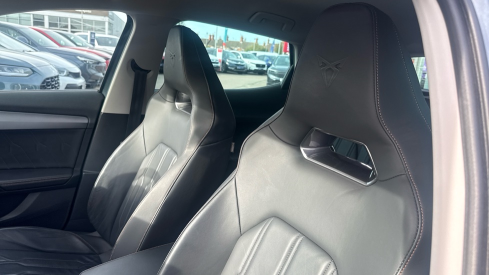CUPRA Formentor 1.5 TSI 150 V2 5dr DSG Petrol Estate - Image 34