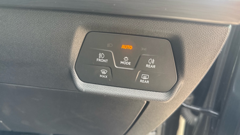 CUPRA Formentor 1.5 TSI 150 V2 5dr DSG Petrol Estate - Image 38
