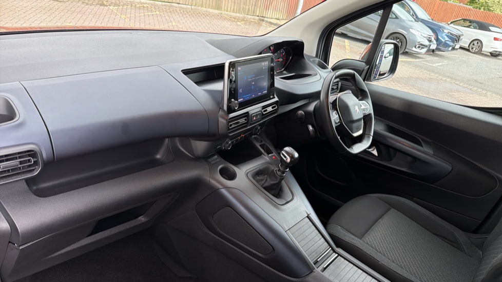 Peugeot Rifter 1.5 BlueHDi 100 Allure Premium 5dr Diesel Estate - Image 9