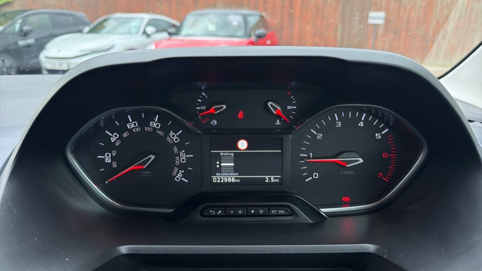 Peugeot Rifter 1.5 BlueHDi 100 Allure Premium 5dr Diesel Estate - Image 18