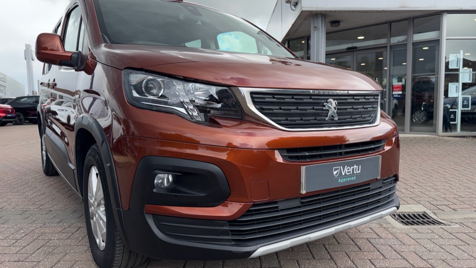 Peugeot Rifter 1.5 BlueHDi 100 Allure Premium 5dr Diesel Estate - Image 22
