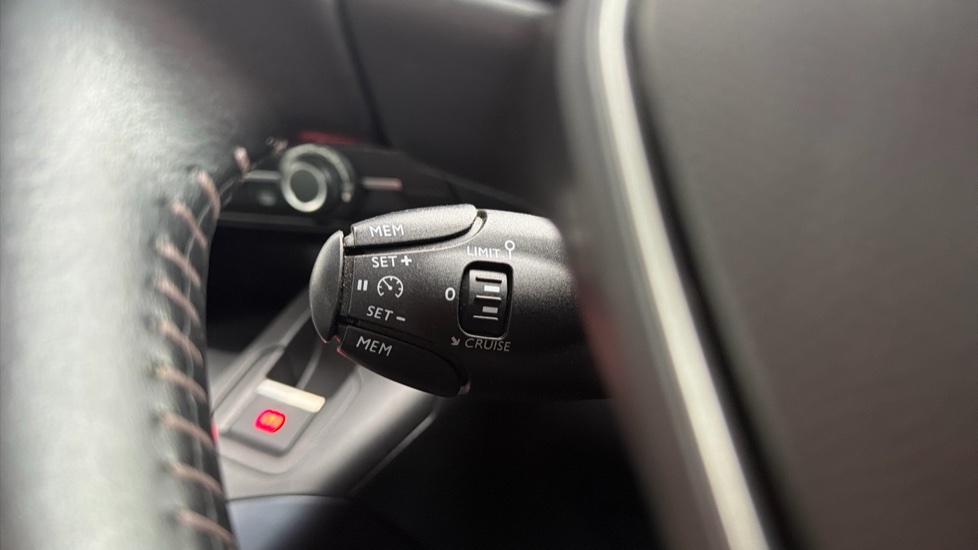 Peugeot Rifter 1.5 BlueHDi 100 Allure Premium 5dr Diesel Estate - Image 43