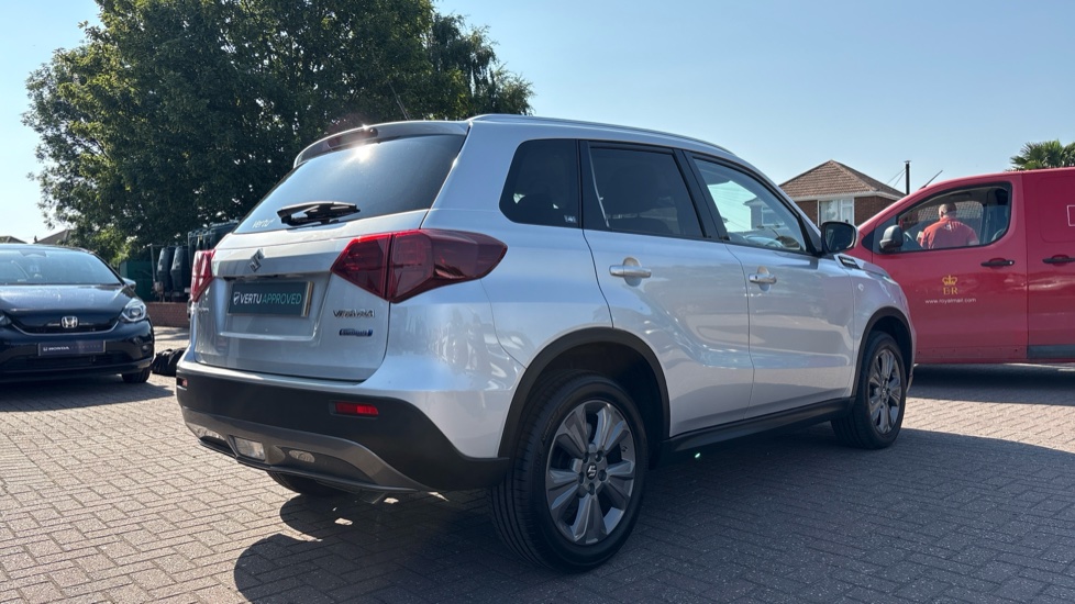 Suzuki Vitara 1.4 Boosterjet 48V Hybrid SZ-T 5dr Petrol Estate - Image 22