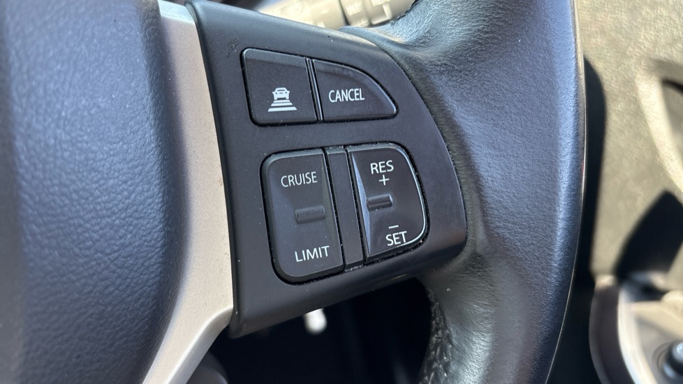 Suzuki Vitara 1.4 Boosterjet 48V Hybrid SZ-T 5dr Petrol Estate - Image 25