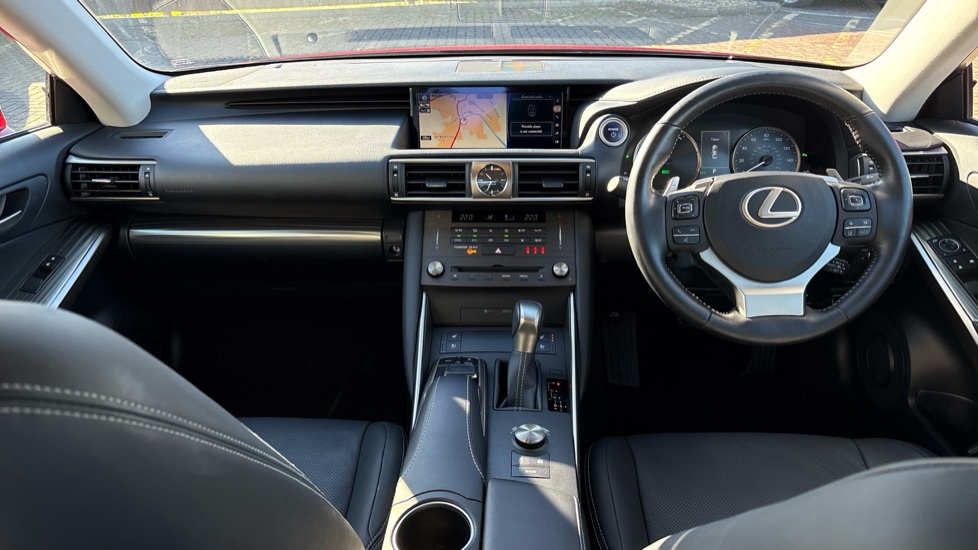 Lexus IS 300h 4dr CVT Auto Hybrid Saloon - Image 10