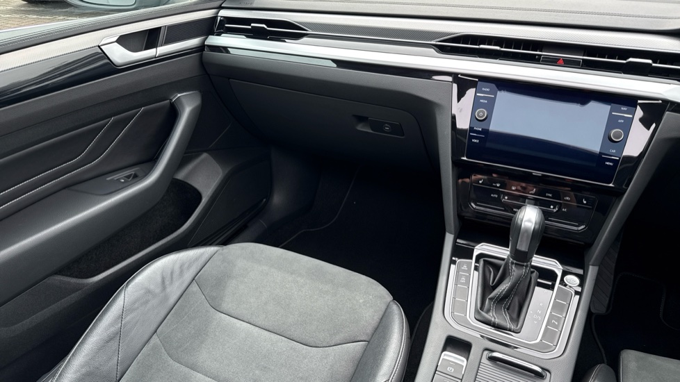 Volkswagen Arteon 2.0 TDI 200 R-Line 5dr DSG Diesel Estate - Image 14