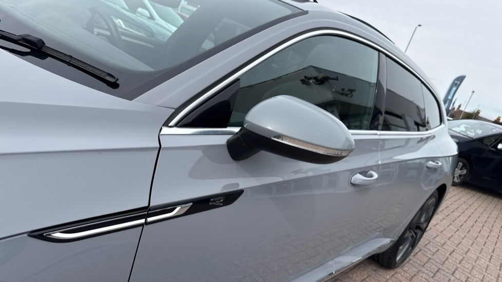 Volkswagen Arteon 2.0 TDI 200 R-Line 5dr DSG Diesel Estate - Image 30