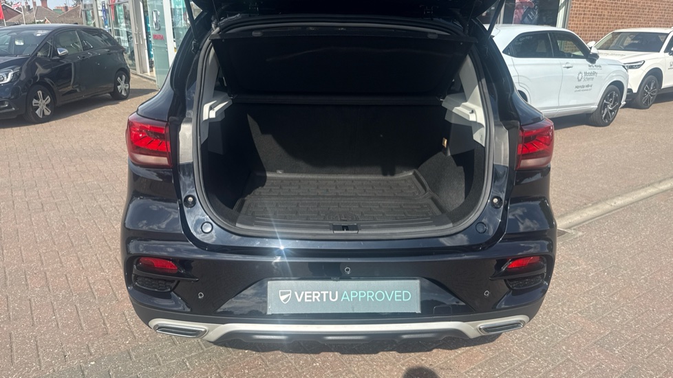 MG ZS 1.5 VTi-TECH Exclusive 5dr Petrol Hatchback - Image 4