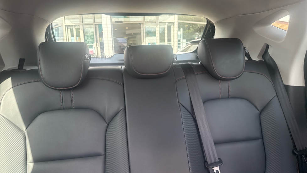 MG ZS 1.5 VTi-TECH Exclusive 5dr Petrol Hatchback - Image 15