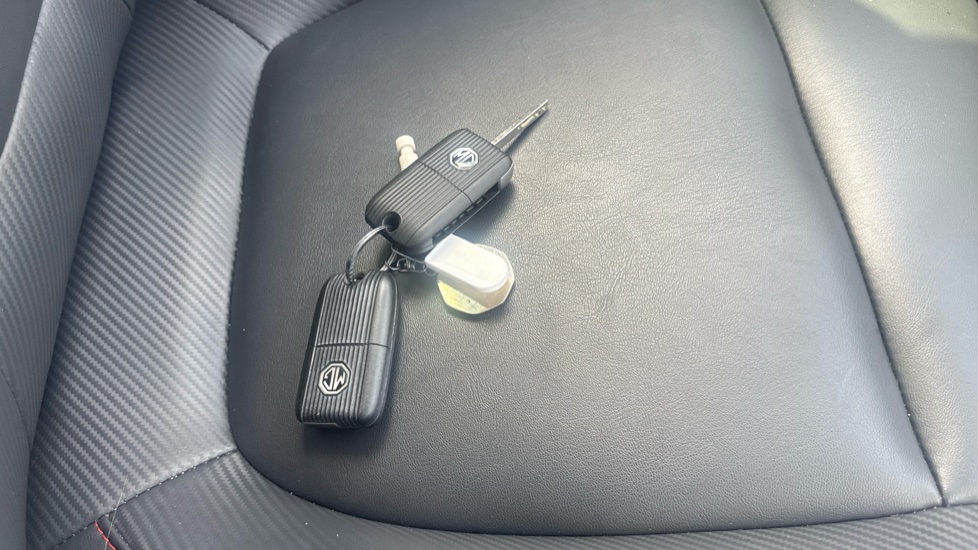 MG ZS 1.5 VTi-TECH Exclusive 5dr Petrol Hatchback - Image 20