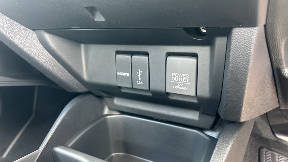 Honda Jazz 1.5 i-VTEC Sport 5dr Navi CVT Petrol Hatchback - Image 48