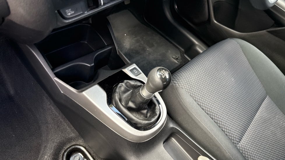 Honda Jazz 1.3 i-VTEC SE 5dr Petrol Hatchback - Image 13