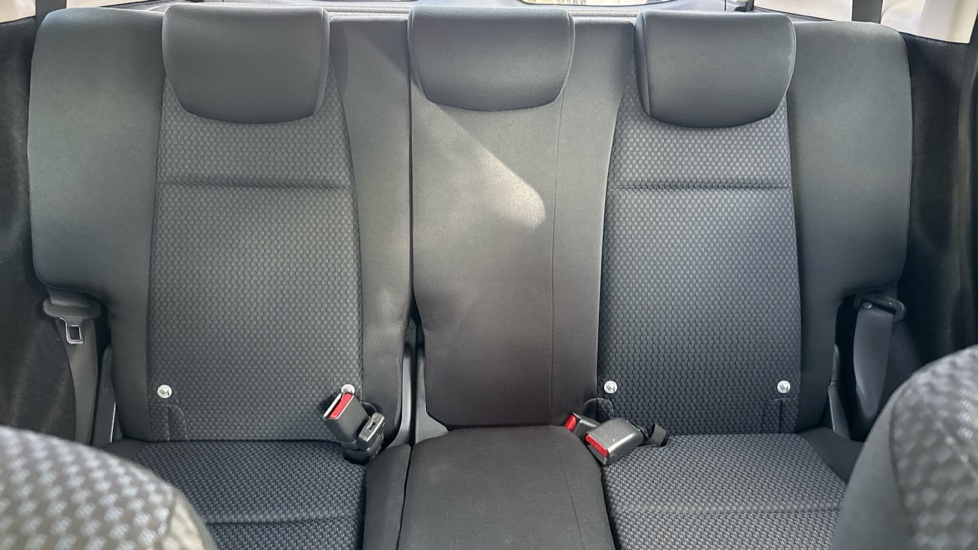 Honda Jazz 1.3 i-VTEC SE 5dr Petrol Hatchback - Image 15