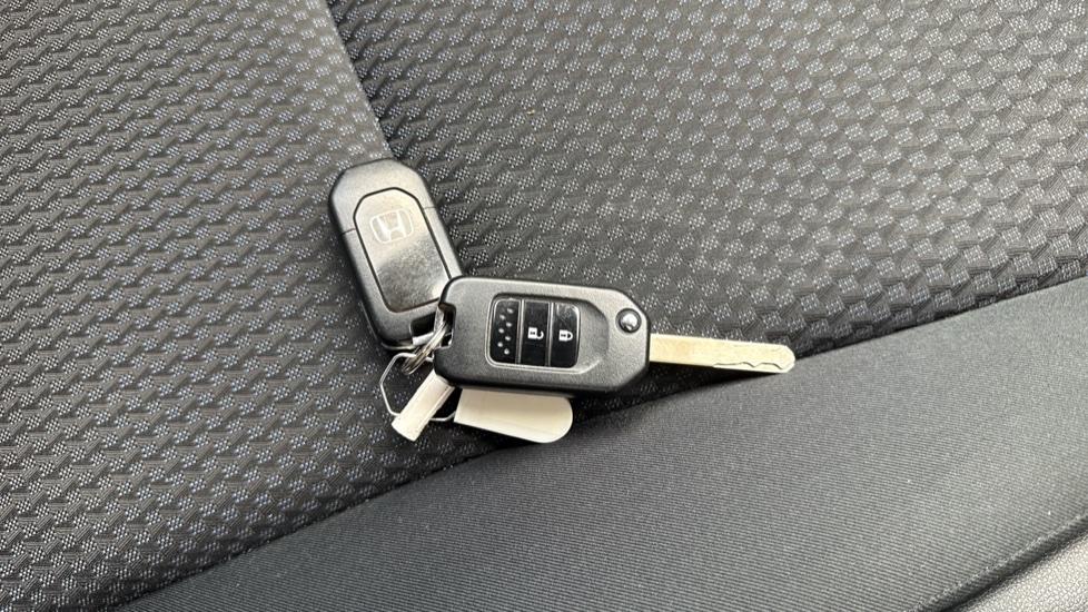 Honda Jazz 1.3 i-VTEC SE 5dr Petrol Hatchback - Image 20