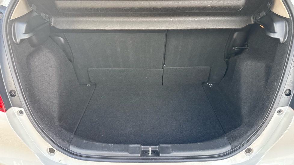 Honda Jazz 1.3 i-VTEC SE 5dr Petrol Hatchback - Image 32