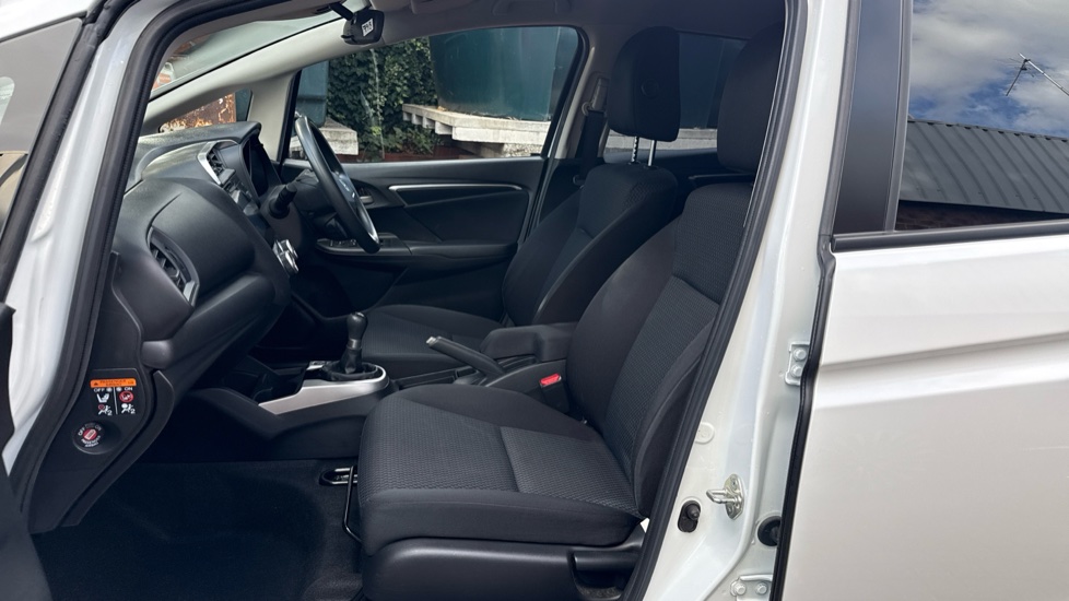 Honda Jazz 1.3 i-VTEC SE 5dr Petrol Hatchback - Image 38