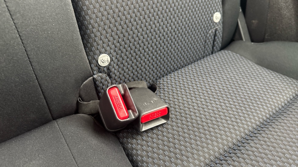 Honda Jazz 1.3 i-VTEC SE 5dr Petrol Hatchback - Image 17