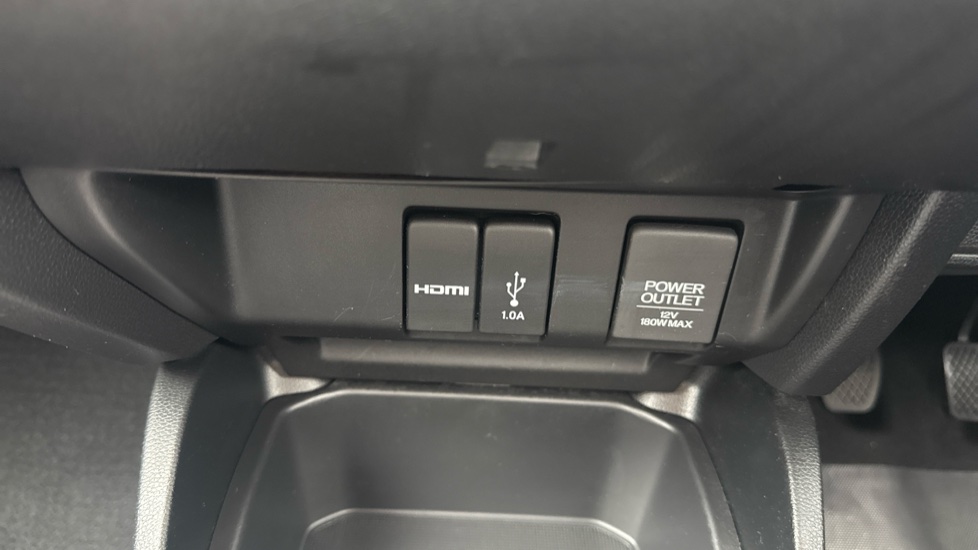 Honda Jazz 1.3 i-VTEC SE 5dr Petrol Hatchback - Image 38