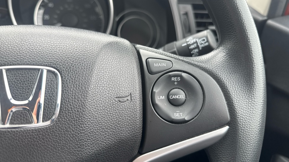 Honda Jazz 1.3 i-VTEC SE 5dr Petrol Hatchback - Image 42