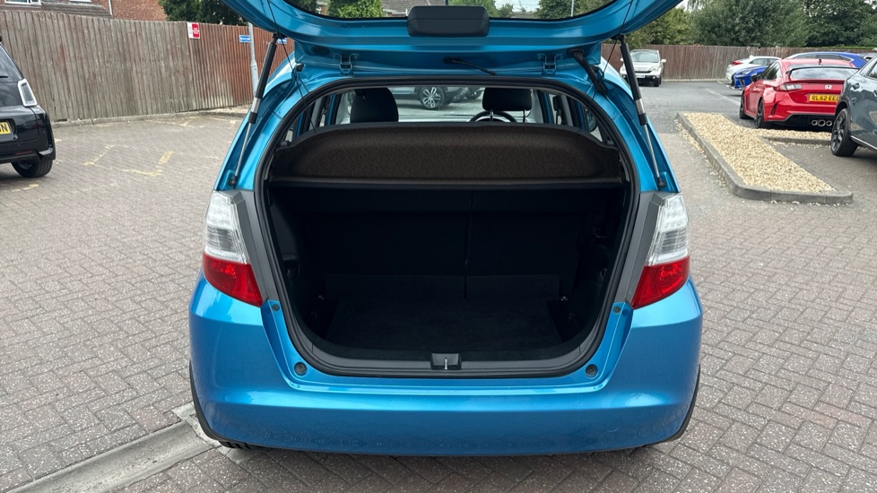 Honda Jazz 1.2 i-VTEC S 5dr [VSA] Petrol Hatchback - Image 4