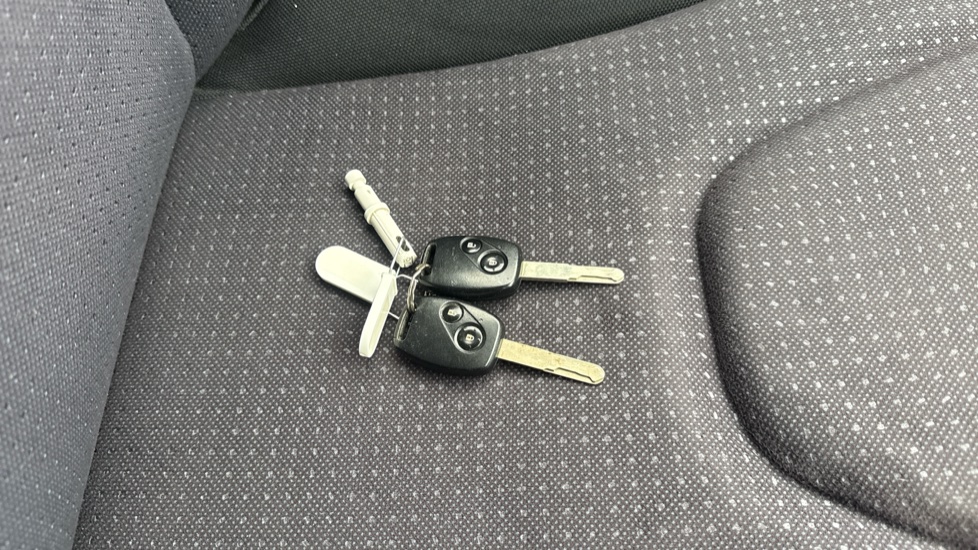 Honda Jazz 1.2 i-VTEC S 5dr [VSA] Petrol Hatchback - Image 20