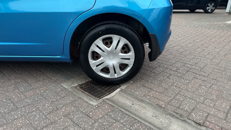 Honda Jazz 1.2 i-VTEC S 5dr [VSA] Petrol Hatchback - Image 23