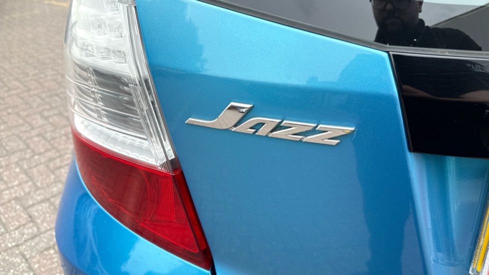 Honda Jazz 1.2 i-VTEC S 5dr [VSA] Petrol Hatchback - Image 38
