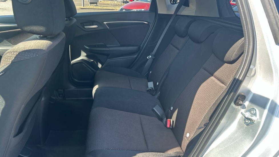 Honda Jazz 1.3 EX 5dr Petrol Hatchback - Image 16