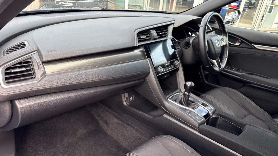 Honda Civic 1.6 i-DTEC SR 5dr Diesel Hatchback - Image 9