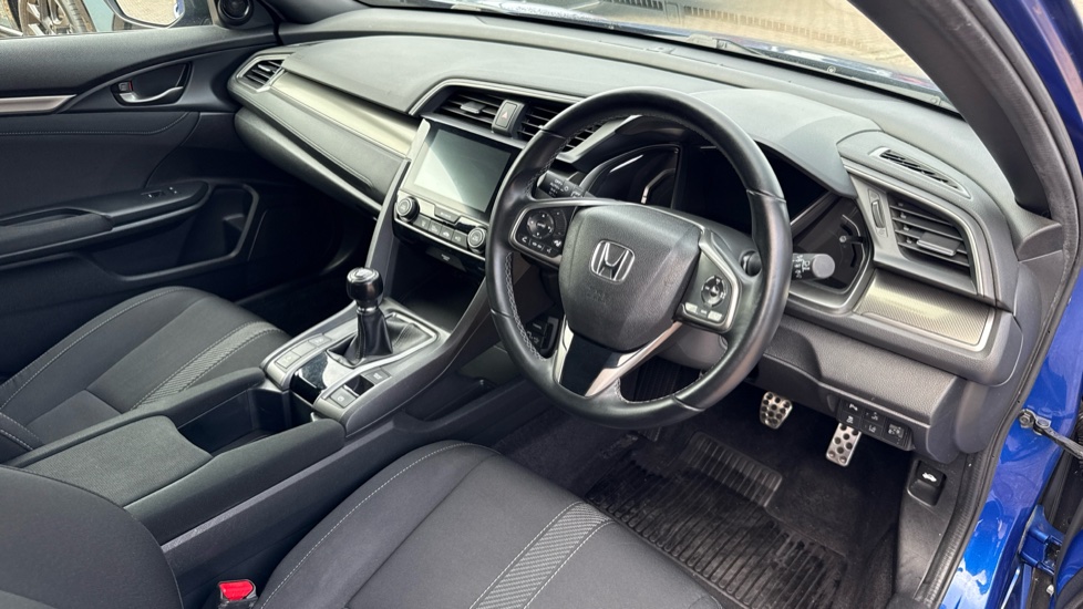 Honda Civic 1.6 i-DTEC SR 5dr Diesel Hatchback - Image 11