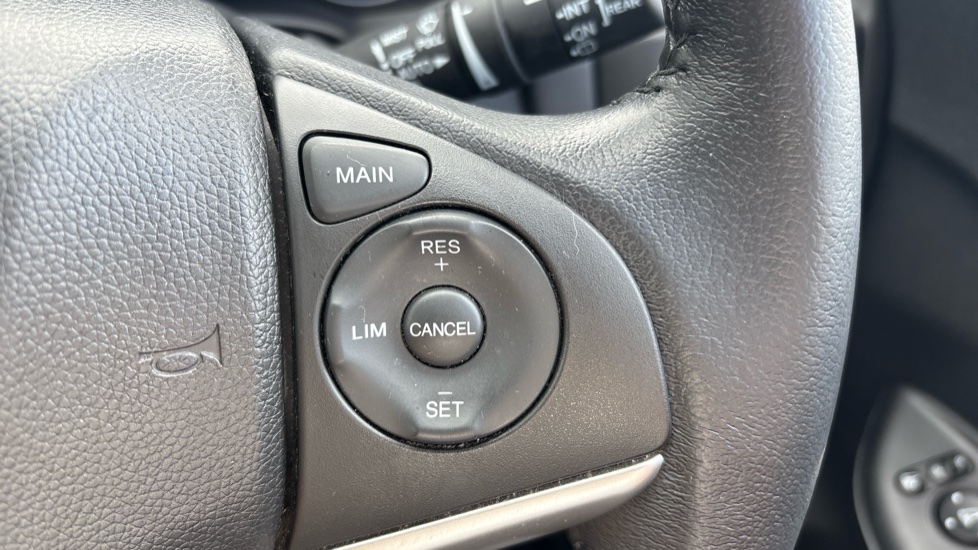 Honda Jazz 1.3 i-VTEC EX Navi 5dr Petrol Hatchback - Image 32