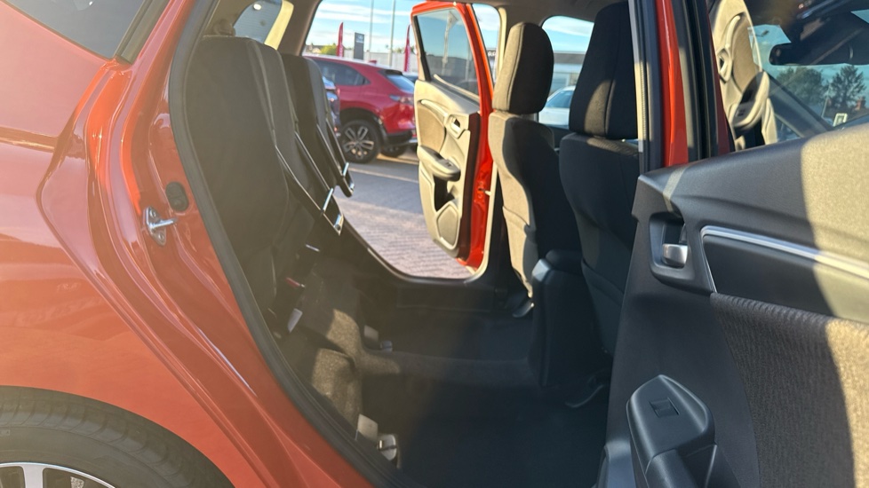 Honda Jazz 1.3 i-VTEC EX 5dr CVT Petrol Hatchback - Image 36
