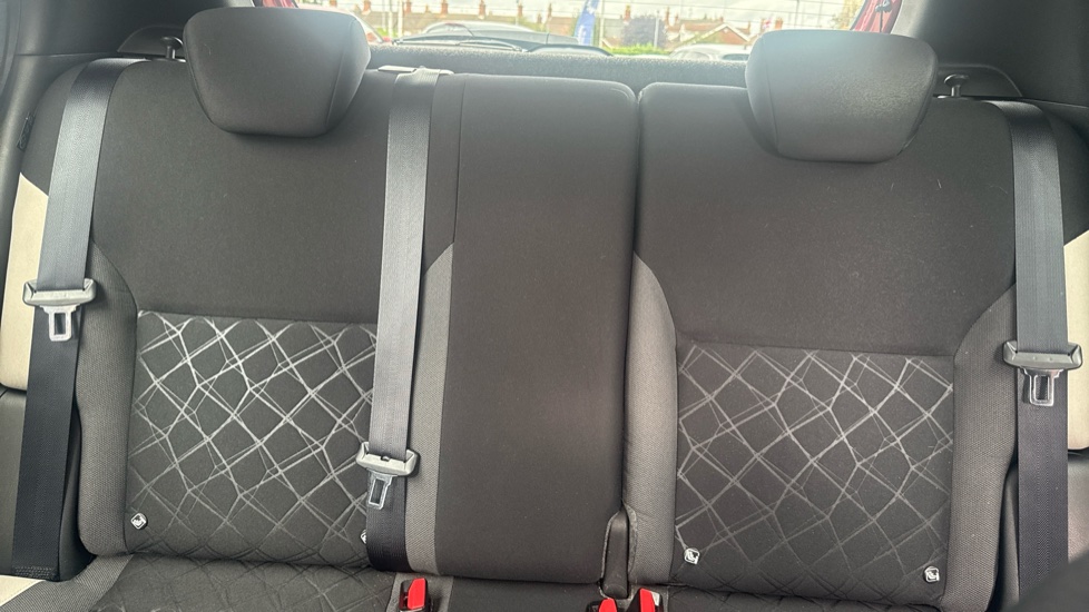 Nissan Micra 0.9 IG-T N-Connecta 5dr Petrol Hatchback - Image 15