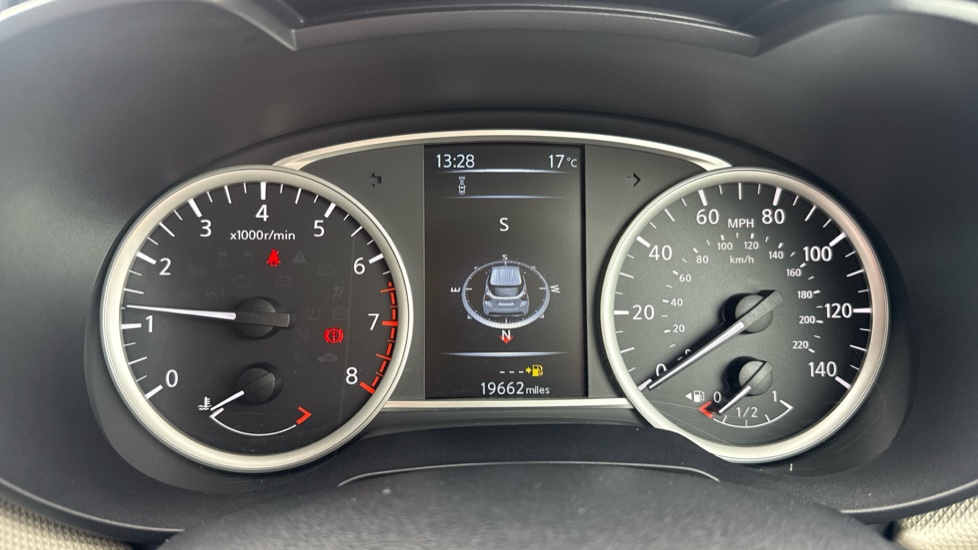 Nissan Micra 0.9 IG-T N-Connecta 5dr Petrol Hatchback - Image 18