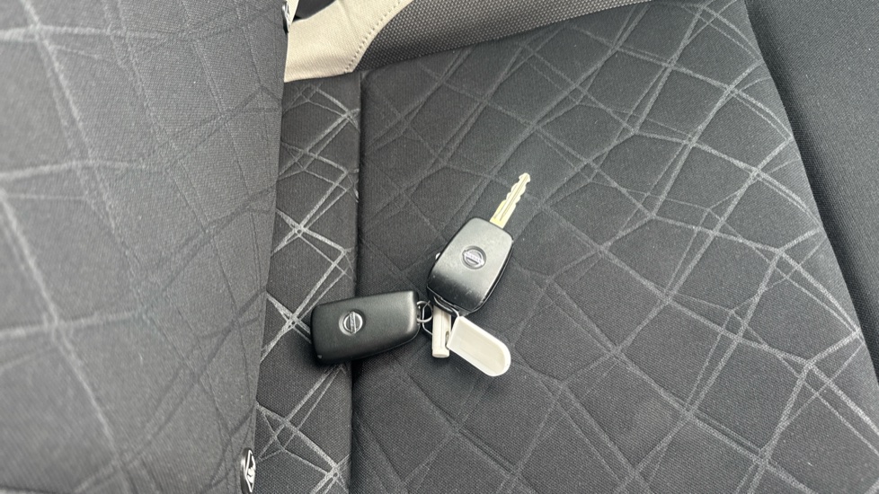 Nissan Micra 0.9 IG-T N-Connecta 5dr Petrol Hatchback - Image 20
