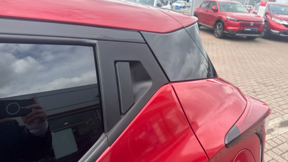 Nissan Micra 0.9 IG-T N-Connecta 5dr Petrol Hatchback - Image 32
