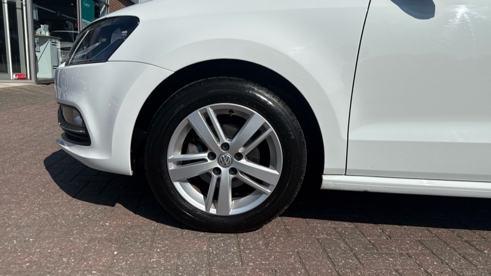 Volkswagen Polo 1.2 TSI Match 5dr Petrol Hatchback - Image 25