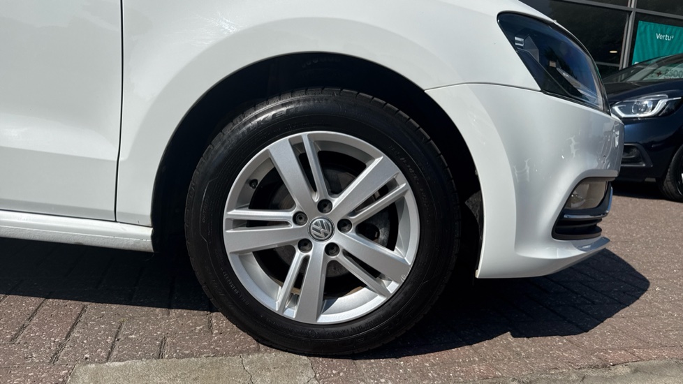 Volkswagen Polo 1.2 TSI Match 5dr Petrol Hatchback - Image 27