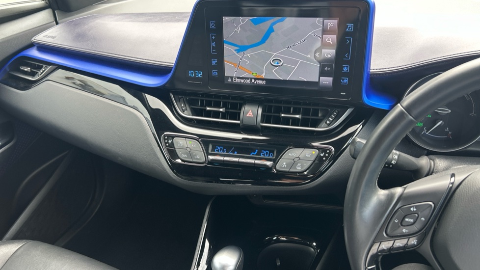 Toyota C-HR 1.8 Hybrid Dynamic 5dr CVT Hybrid Hatchback - Image 14
