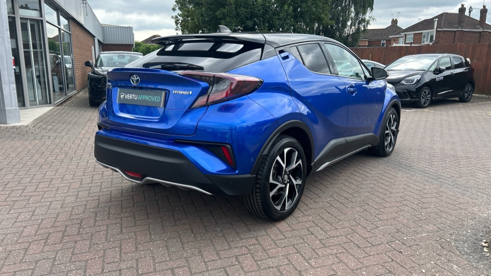 Toyota C-HR 1.8 Hybrid Dynamic 5dr CVT Hybrid Hatchback - Image 27