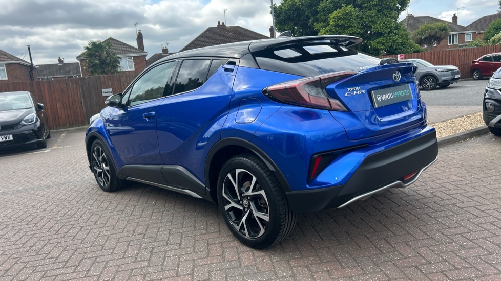 Toyota C-HR 1.8 Hybrid Dynamic 5dr CVT Hybrid Hatchback - Image 28