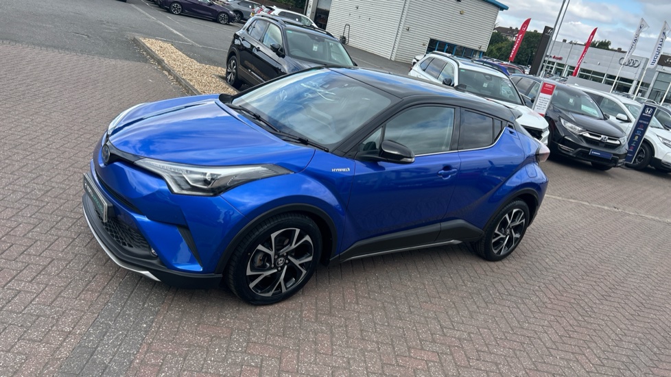 Toyota C-HR 1.8 Hybrid Dynamic 5dr CVT Hybrid Hatchback - Image 30