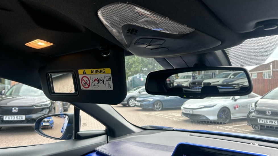 Toyota C-HR 1.8 Hybrid Dynamic 5dr CVT Hybrid Hatchback - Image 40