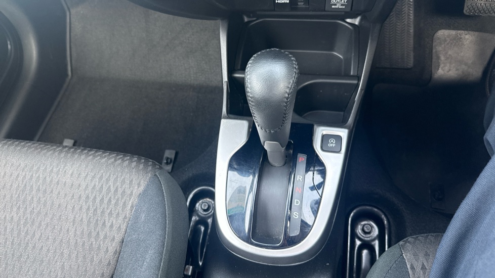 Honda Jazz 1.3 i-VTEC EX Navi 5dr CVT Petrol Hatchback - Image 30