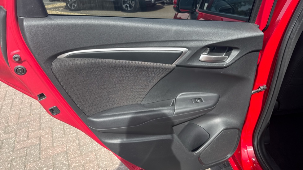 Honda Jazz 1.3 i-VTEC EX Navi 5dr CVT Petrol Hatchback - Image 42